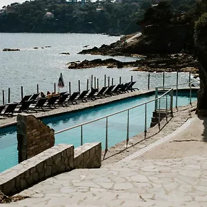 Hotel Le Provencal Renove En 2025 - Bord De, Hyères