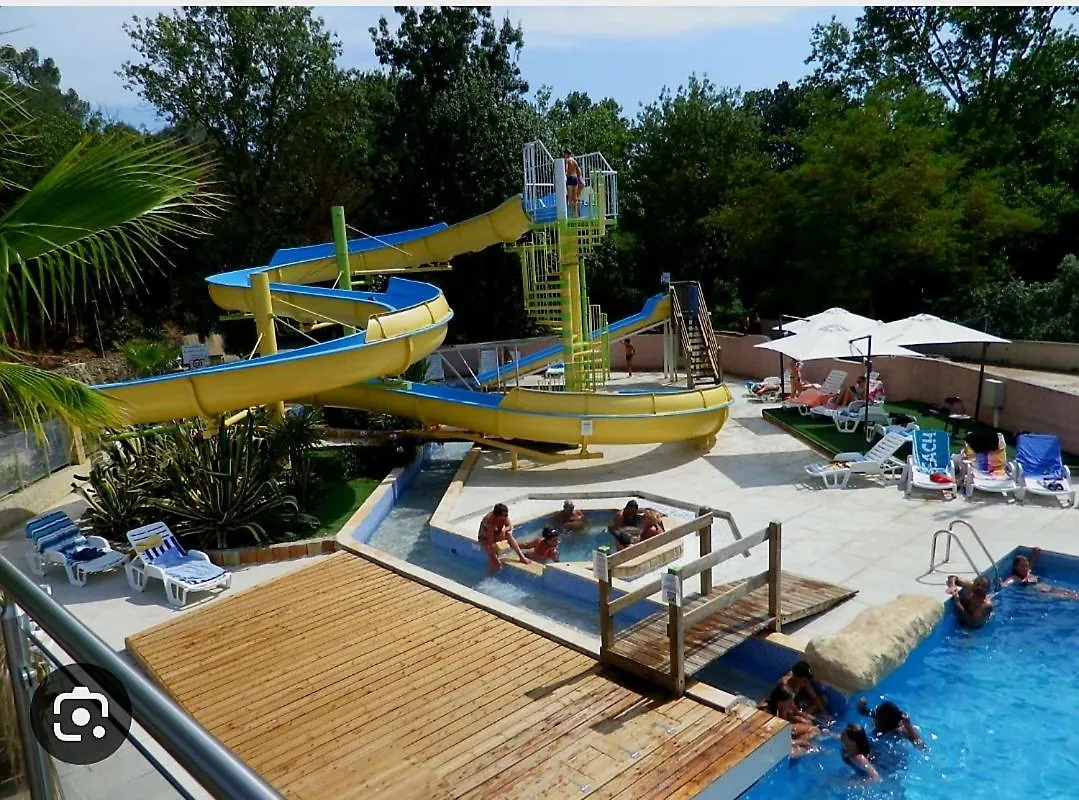 Mobile-Home Hyeres Var Climatise Dans Camping Avec Piscine Jusqu'A 6 Personnes